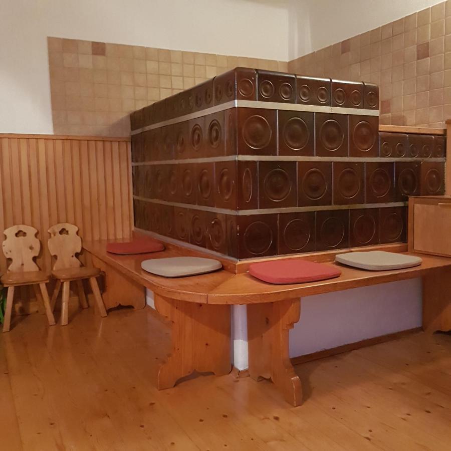 젤레즈니키 Miklavzeva Hisa With A Bread Oven 빌라 외부 사진